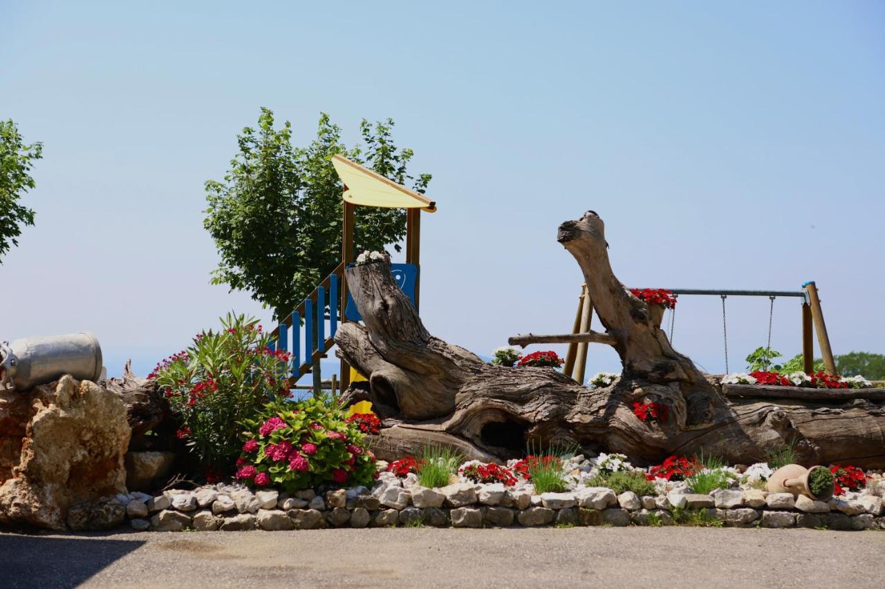 Agriturismo Fattoria Monte Baldo Vista Lago คาปริโน เวโรเนเซ ภายนอก รูปภาพ