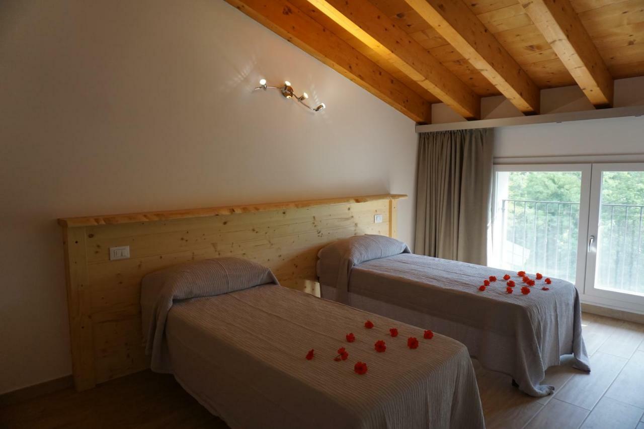 Agriturismo Fattoria Monte Baldo Vista Lago คาปริโน เวโรเนเซ ภายนอก รูปภาพ